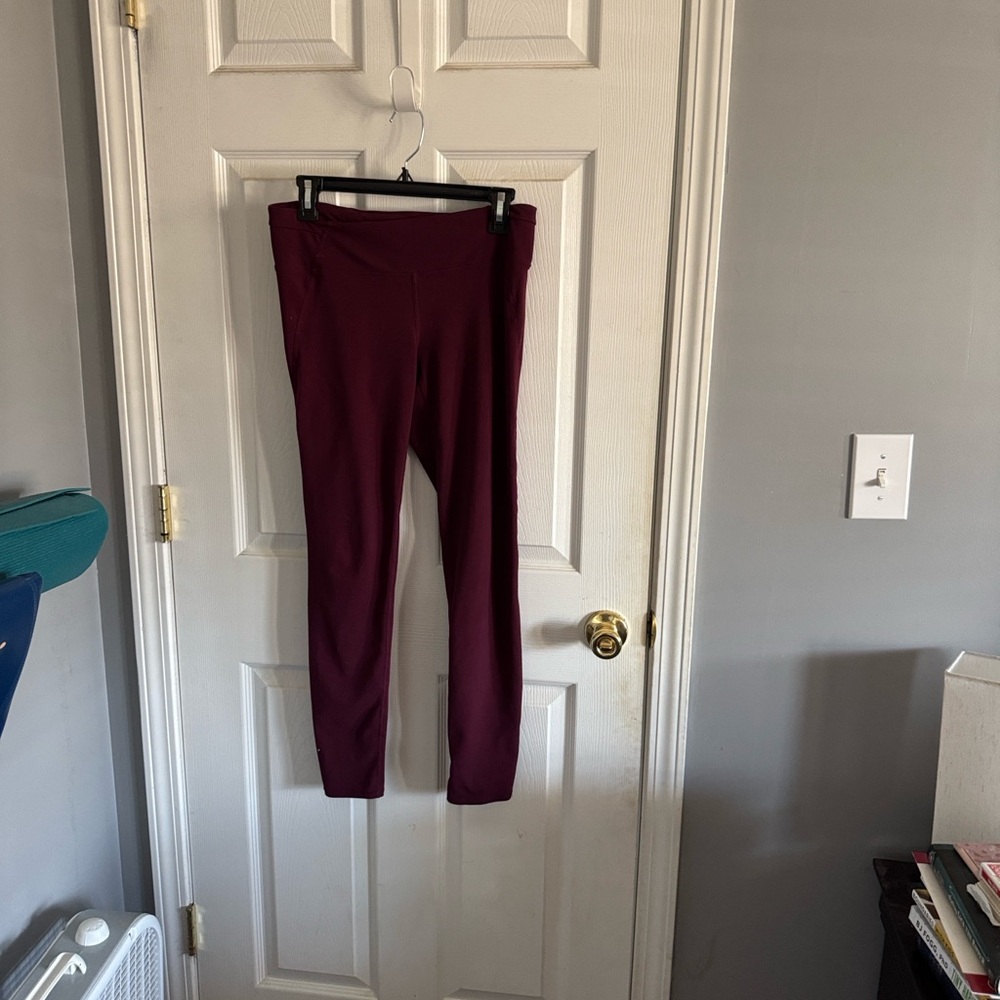 GAP Women's Burgundy Leggings